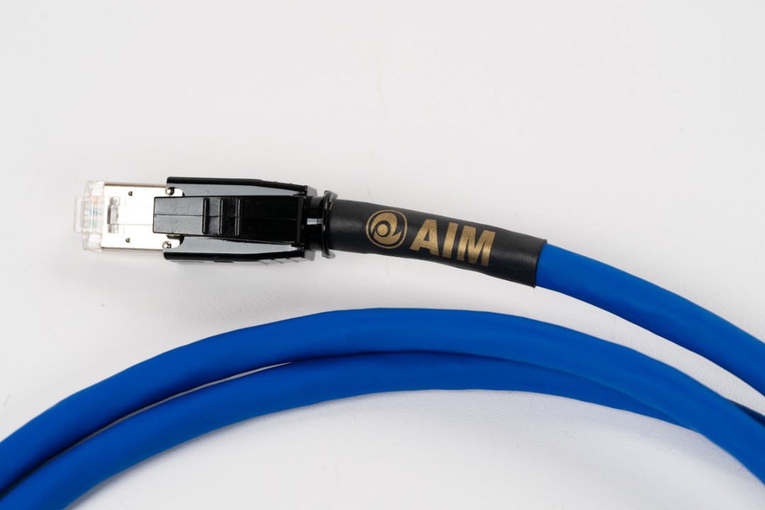 无须再三考虑的超优网络线：AIM NA2 网络线