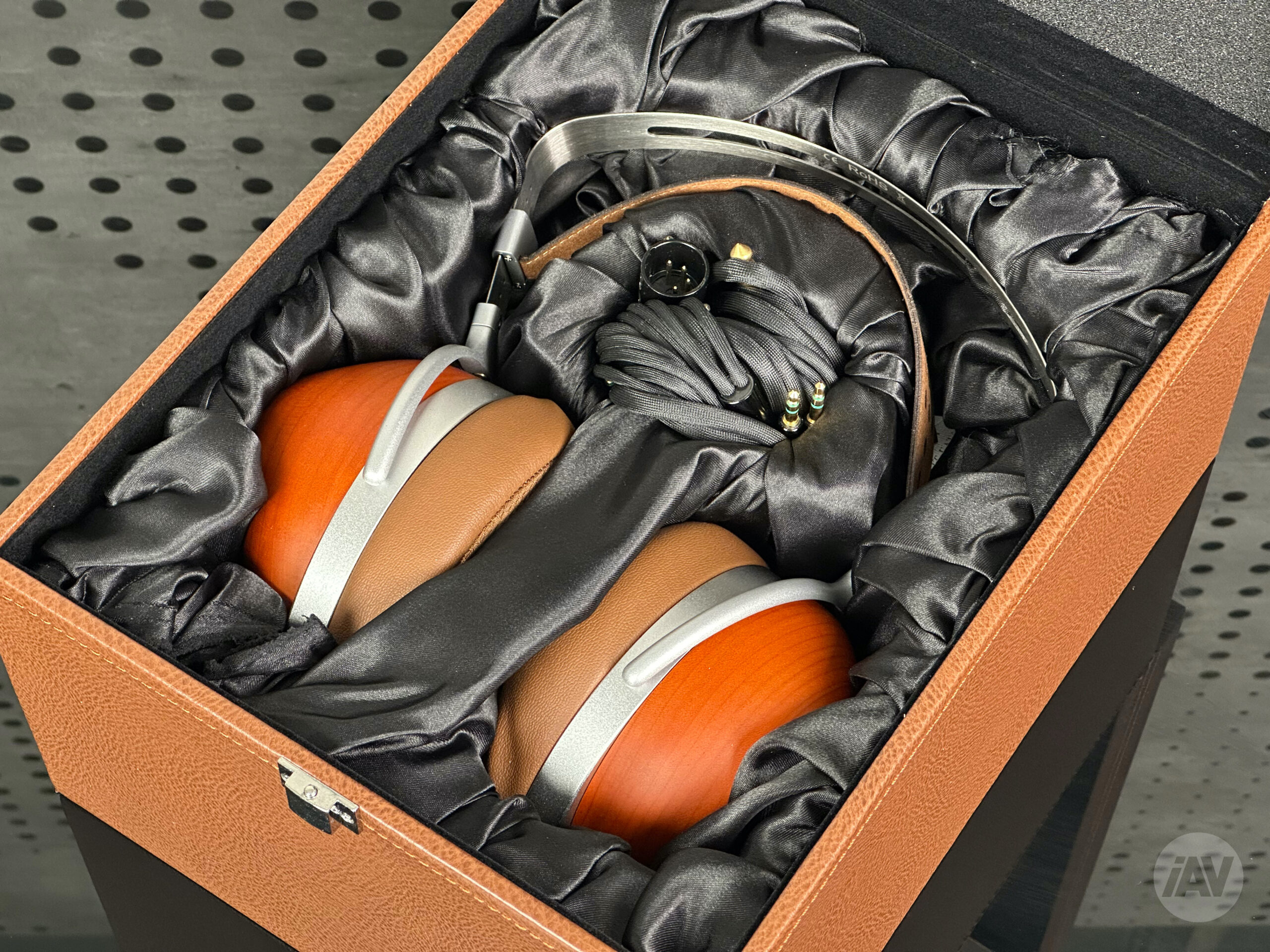 推荐 | “复刻还是致敬?”HIFIMAN HE-R10P木壳耳机-影音新生活