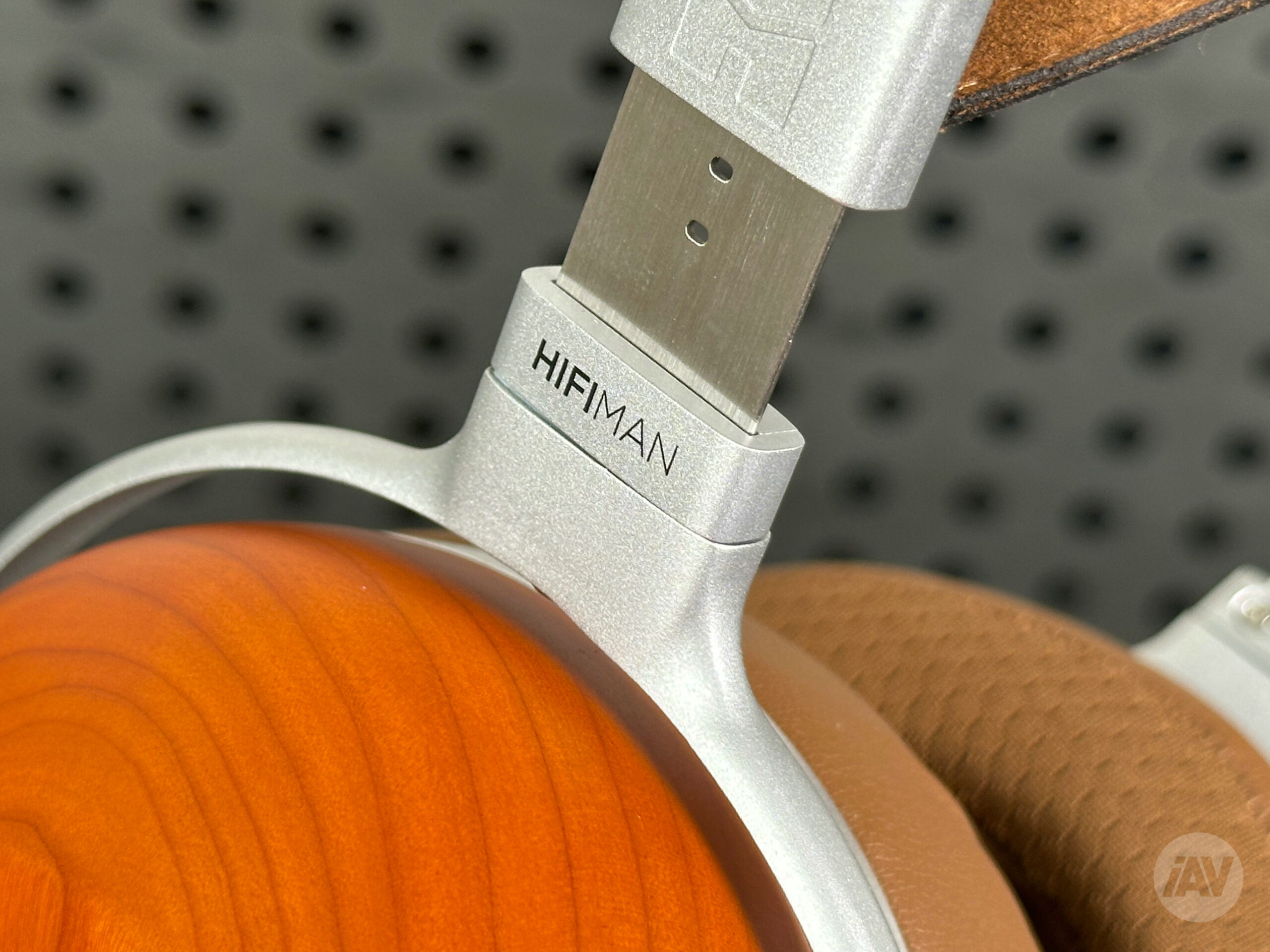 推荐 | “复刻还是致敬?”HIFIMAN HE-R10P木壳耳机-影音新生活
