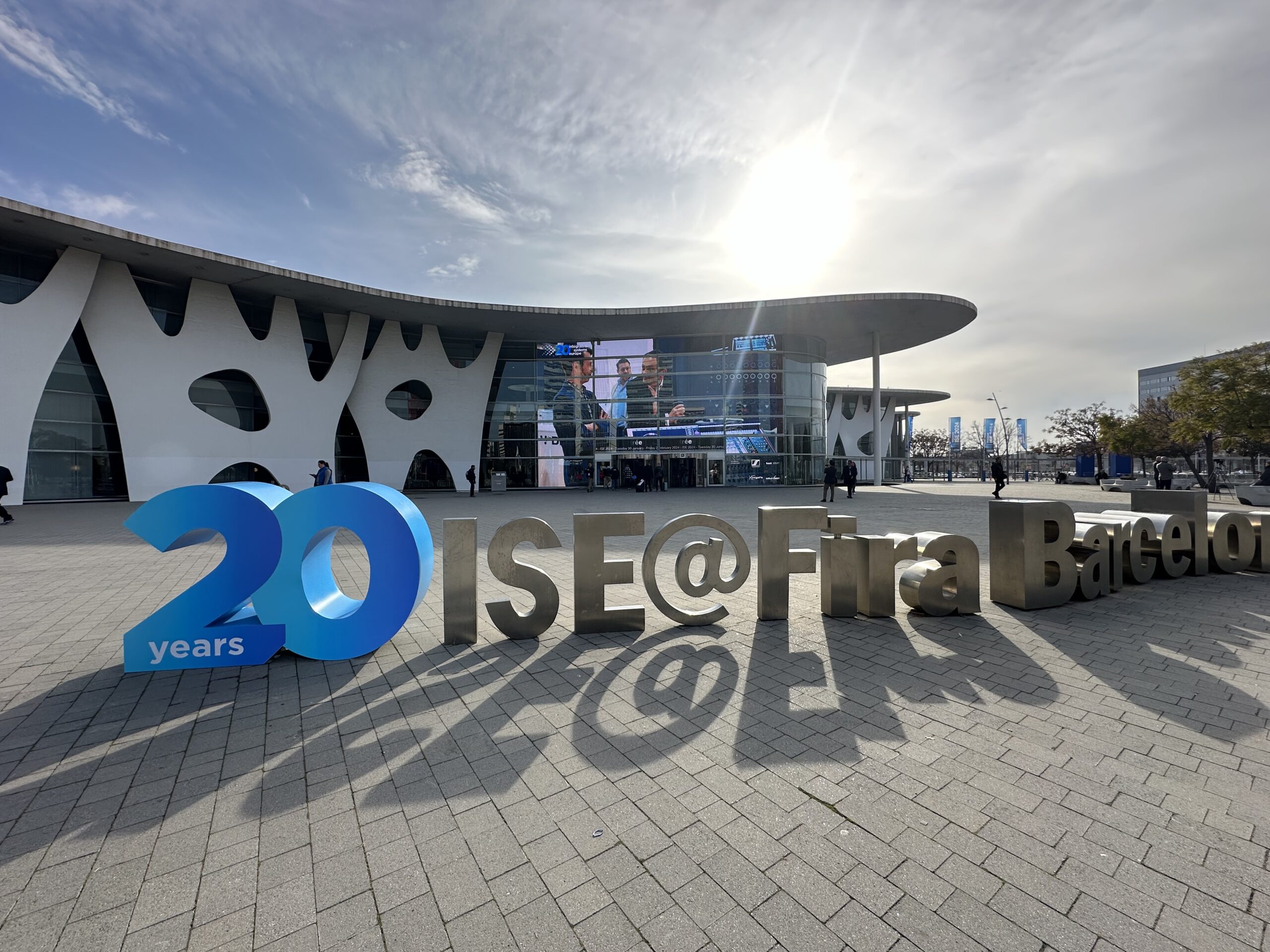 现场|“沉浸式影院继续进化,顶级显示方案新挑战” ISE 2024欧洲国际视听及集成系统展报道-影音新生活