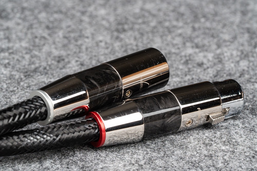 般般优秀让人惊呼连连：Furutech Project V1-L 平衡讯号线