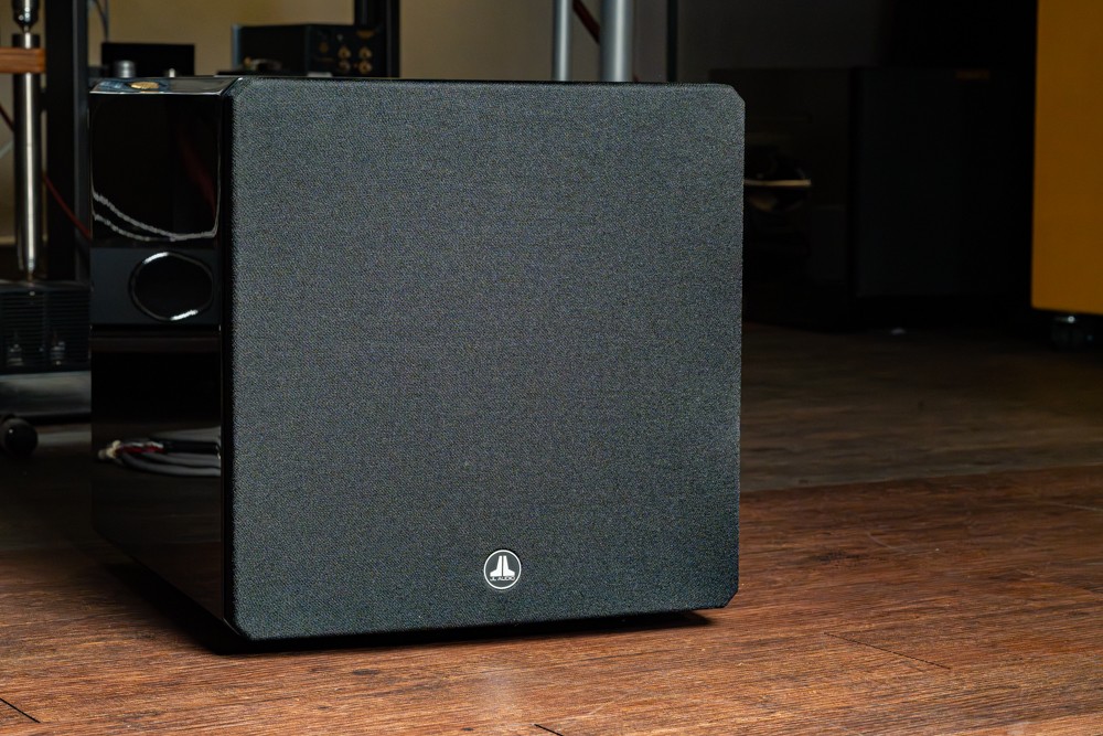 2.1 声道好搭、好玩、好调：试听 JL Audio E-Sub e112 超低音