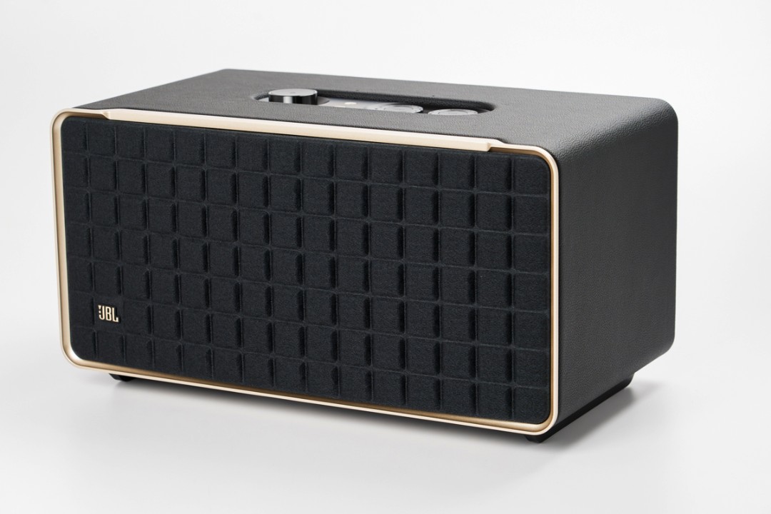 采购清单里怎能没有它们？JBL Authetics 系列智能型音箱