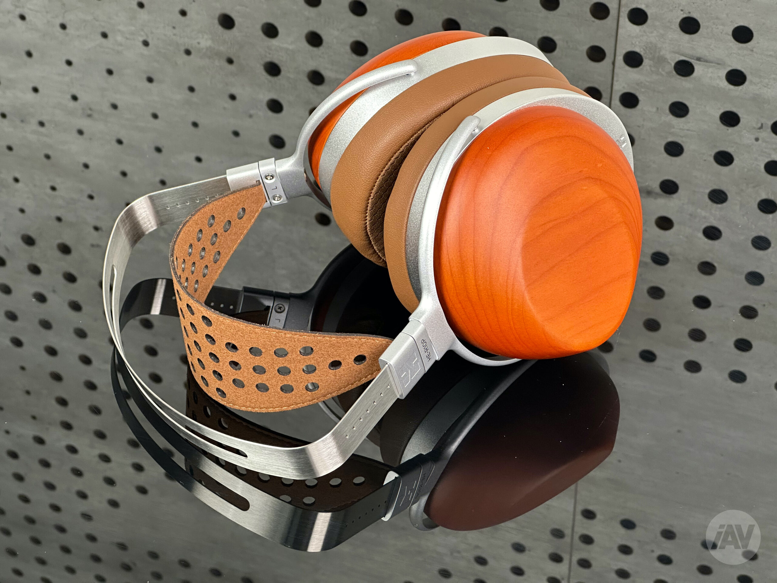 推荐 | “复刻还是致敬?”HIFIMAN HE-R10P木壳耳机-影音新生活