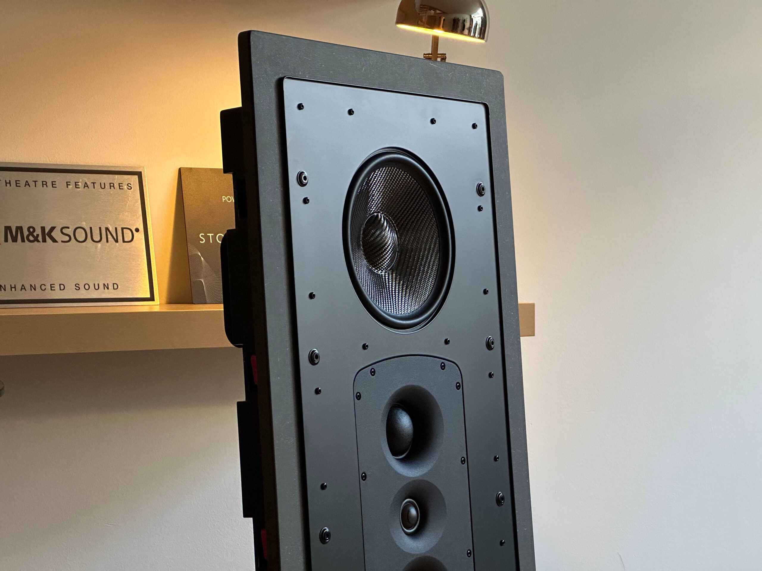 新品|“THX Dominus认证的参考级入墙式扬声器”M&K Sound IW500发布!-影音新生活