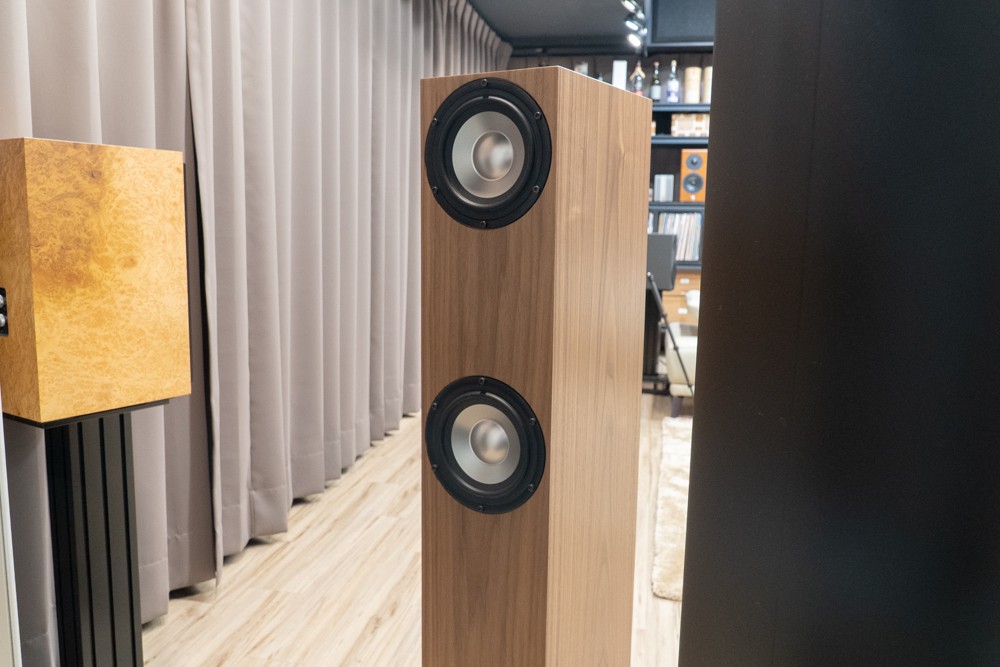 新一代店家中的潜力新秀：富林音响试听 Amphion / JL Audio 多声道系统