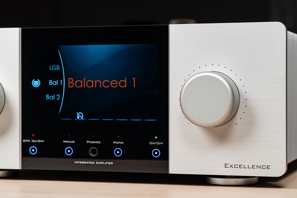 1756574980105565.jpg 理性与感性一次给足:Trigon Excellence 综合扩大机