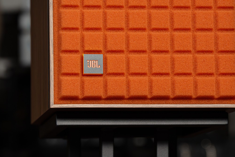 唤回我们听音乐的初衷：JBL L82 Classic MK2 书架音箱