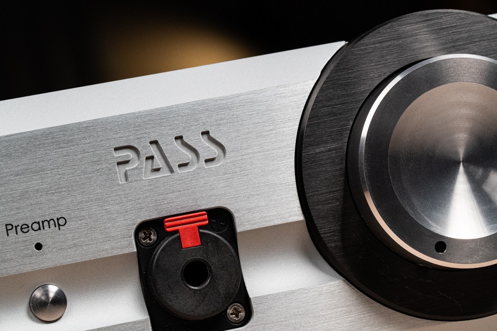 中性、宁静的力量：Pass Labs HPA-1耳机扩大机