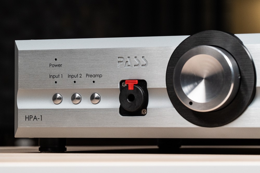 中性、宁静的力量：Pass Labs HPA-1耳机扩大机