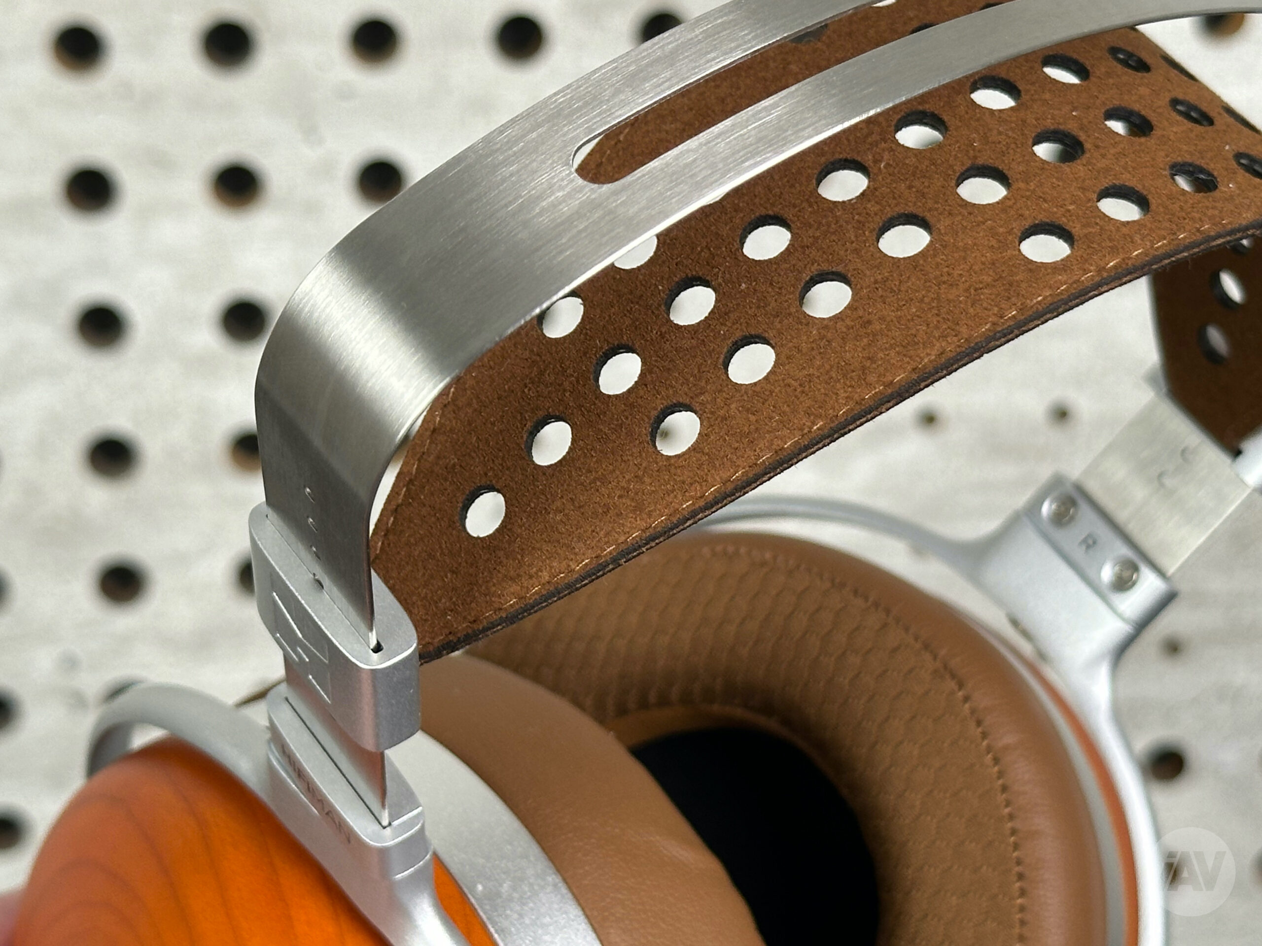 推荐 | “复刻还是致敬?”HIFIMAN HE-R10P木壳耳机-影音新生活
