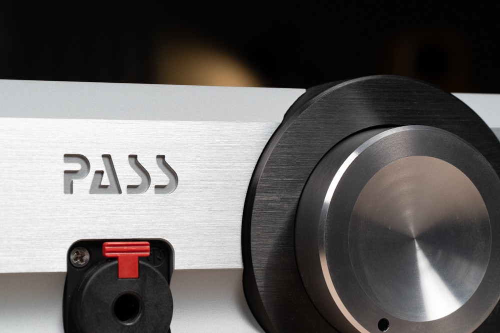 中性、宁静的力量：Pass Labs HPA-1耳机扩大机