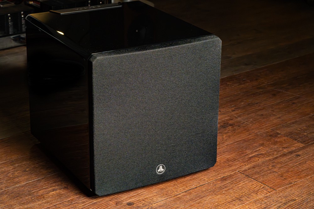 2.1 声道好搭、好玩、好调：试听 JL Audio E-Sub e112 超低音