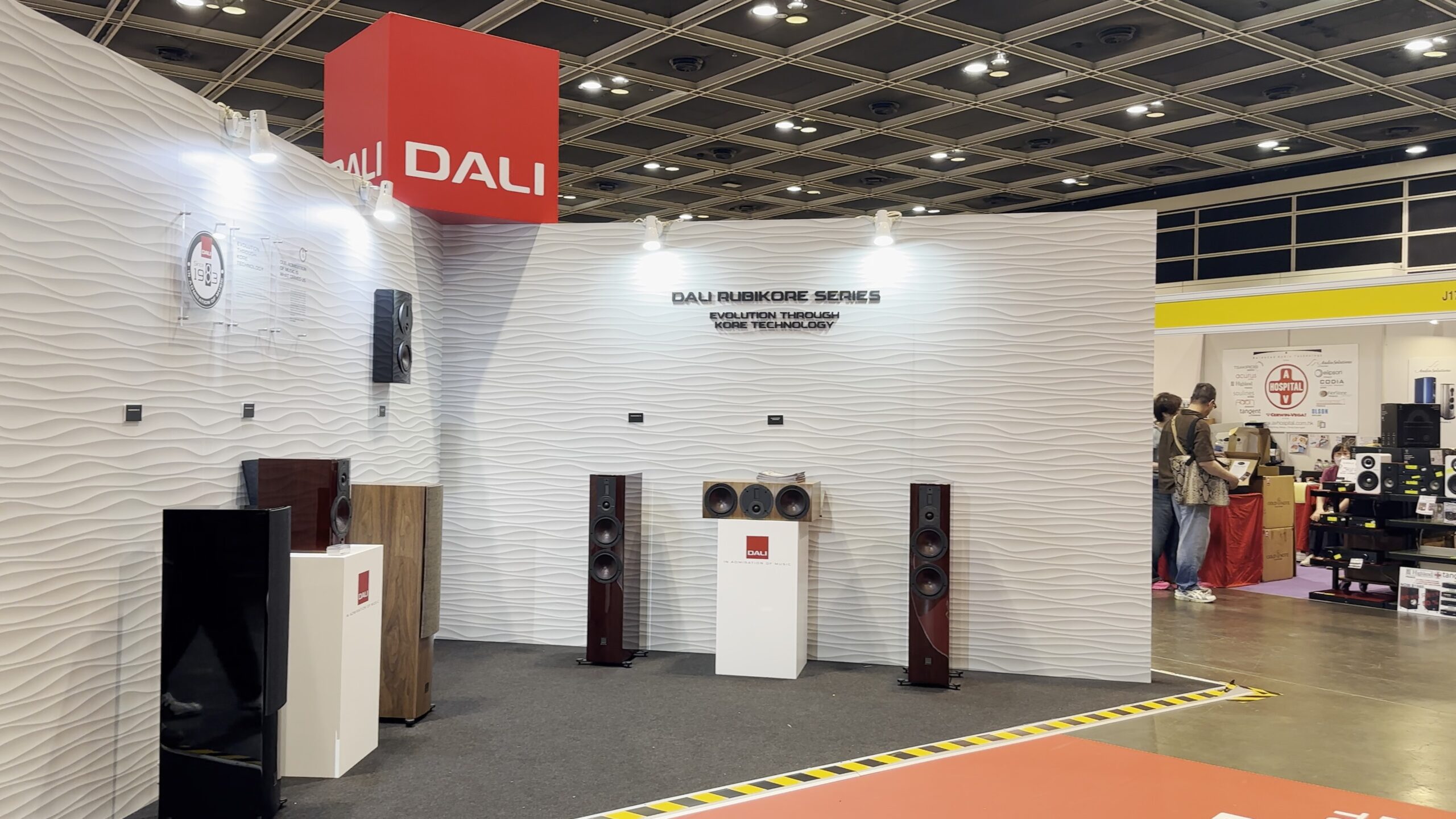 回顾|“不同维度、不同角度感受影音魅力” 丹麦DALI参加2024年香港高级视听展-影音新生活