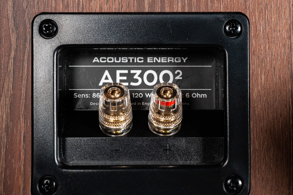 精致度随性价比一并提升：Acoustic Energy AE300 MK2 书架音箱