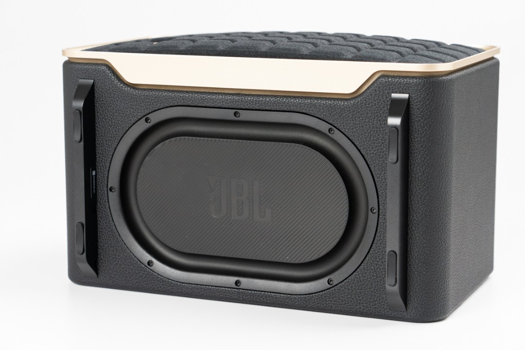 采购清单里怎能没有它们？JBL Authetics 系列智能型音箱